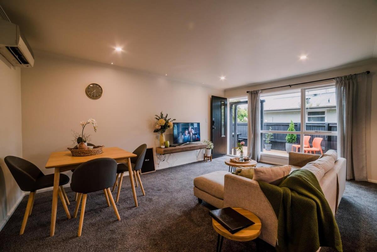 Ultimate Lux In Merivale - Sleeps 16 *