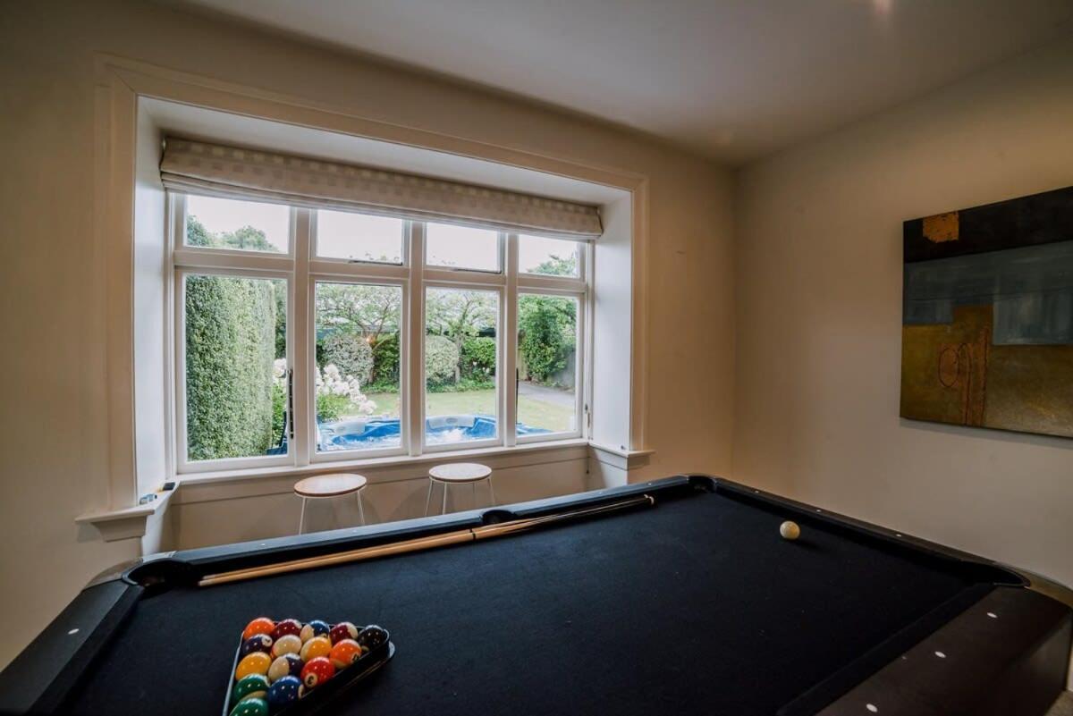 Ultimate Lux In Merivale - Sleeps 16 Villa *