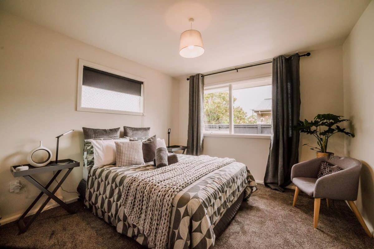 Ultimate Lux In Merivale - Sleeps 16 Villa *