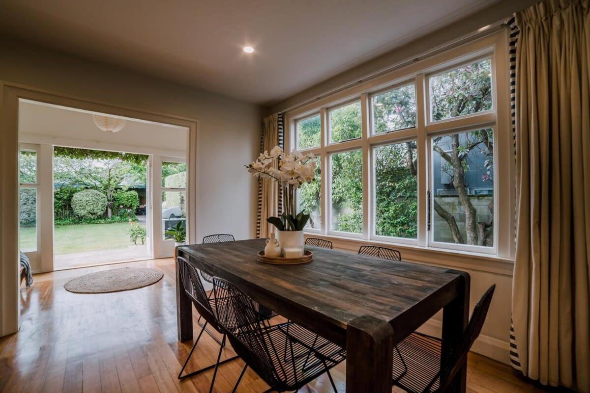 Villa Ultimate Lux In Merivale - Sleeps 16 Christchurch