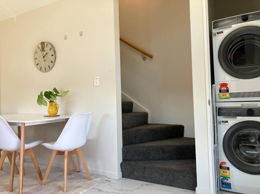 2-bedroom Ensuite, Close To City, Comfortable, Accessible With Own Parking Apartment