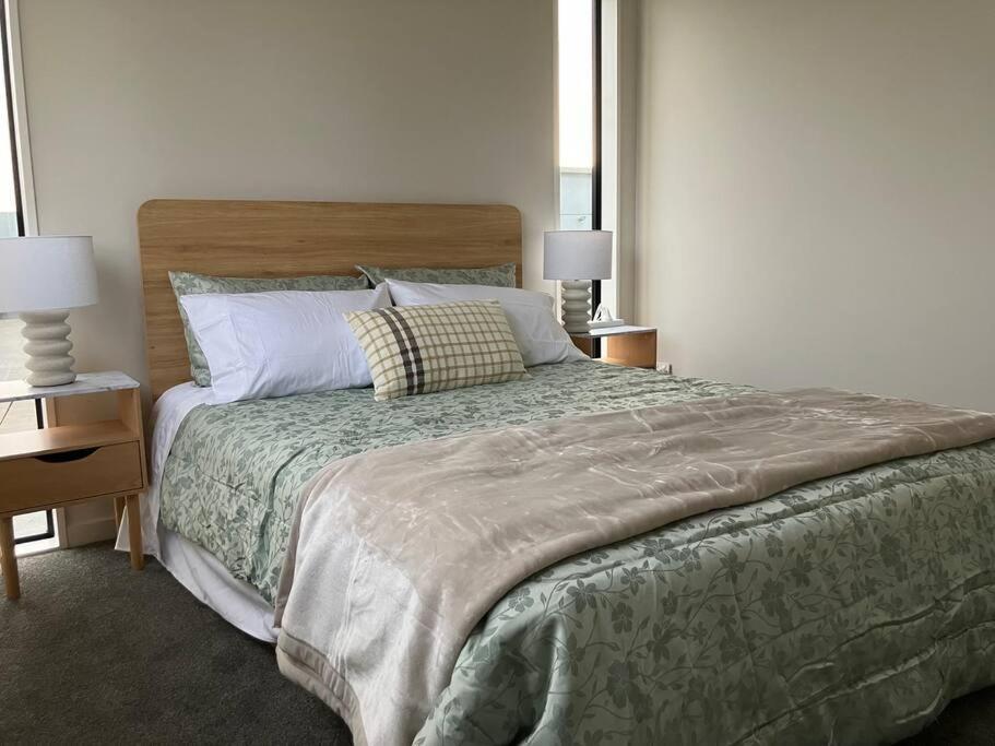 2-bedroom Ensuite, Close To City, Comfortable, Accessible With Own Parking Christchurch