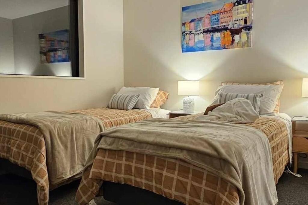 2-bedroom Ensuite, Close To City, Comfortable, Accessible With Own Parking Christchurch