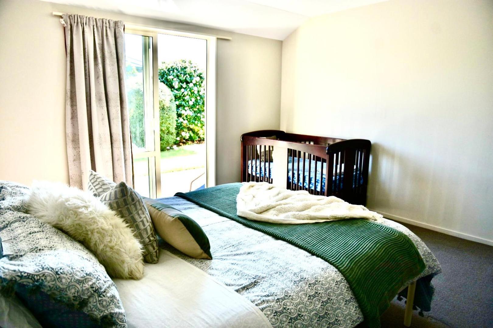 Sunny And Warm Family House 3 Bedrooms