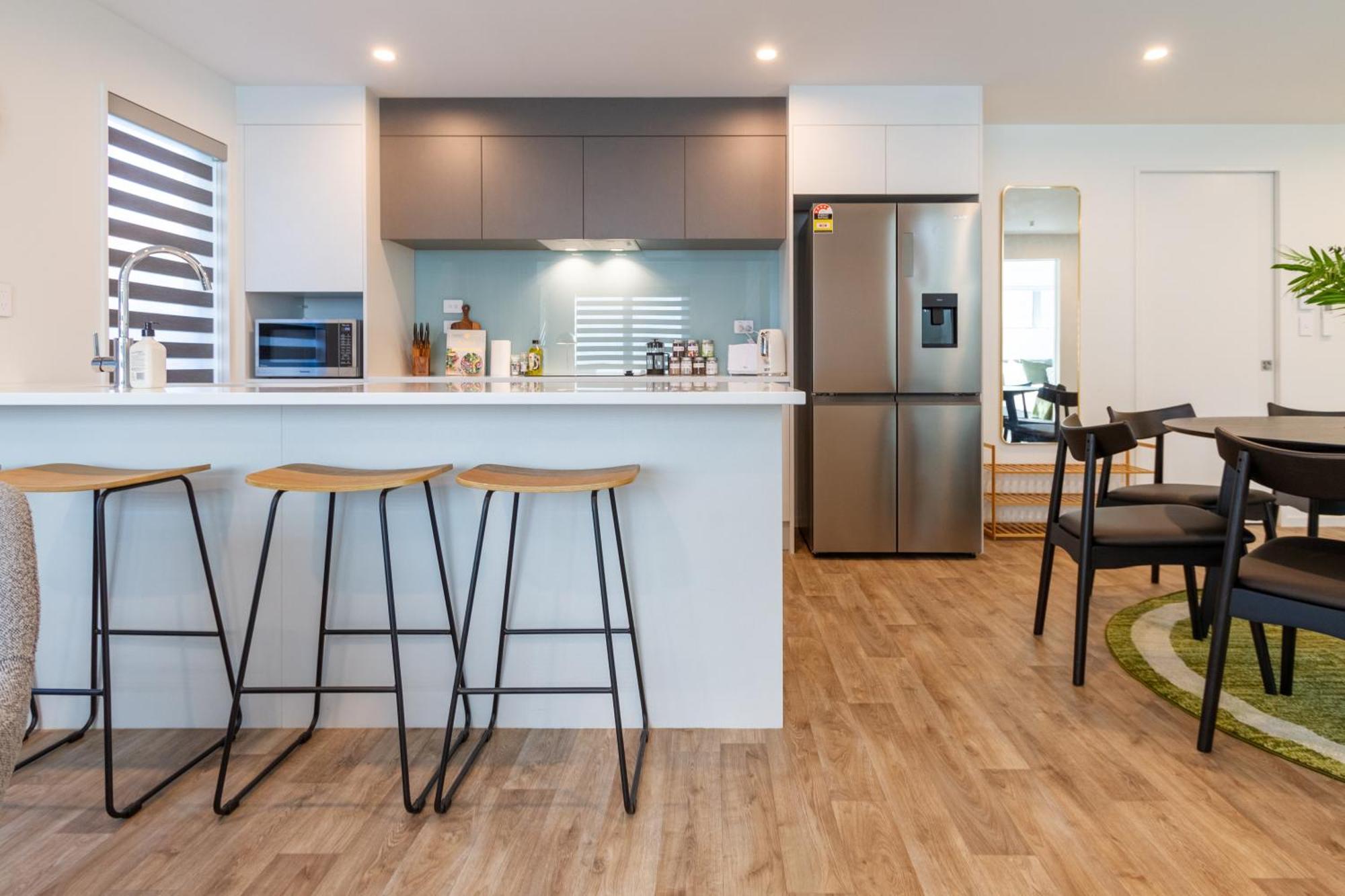 Park And 4br Townhouse Near Avon River *