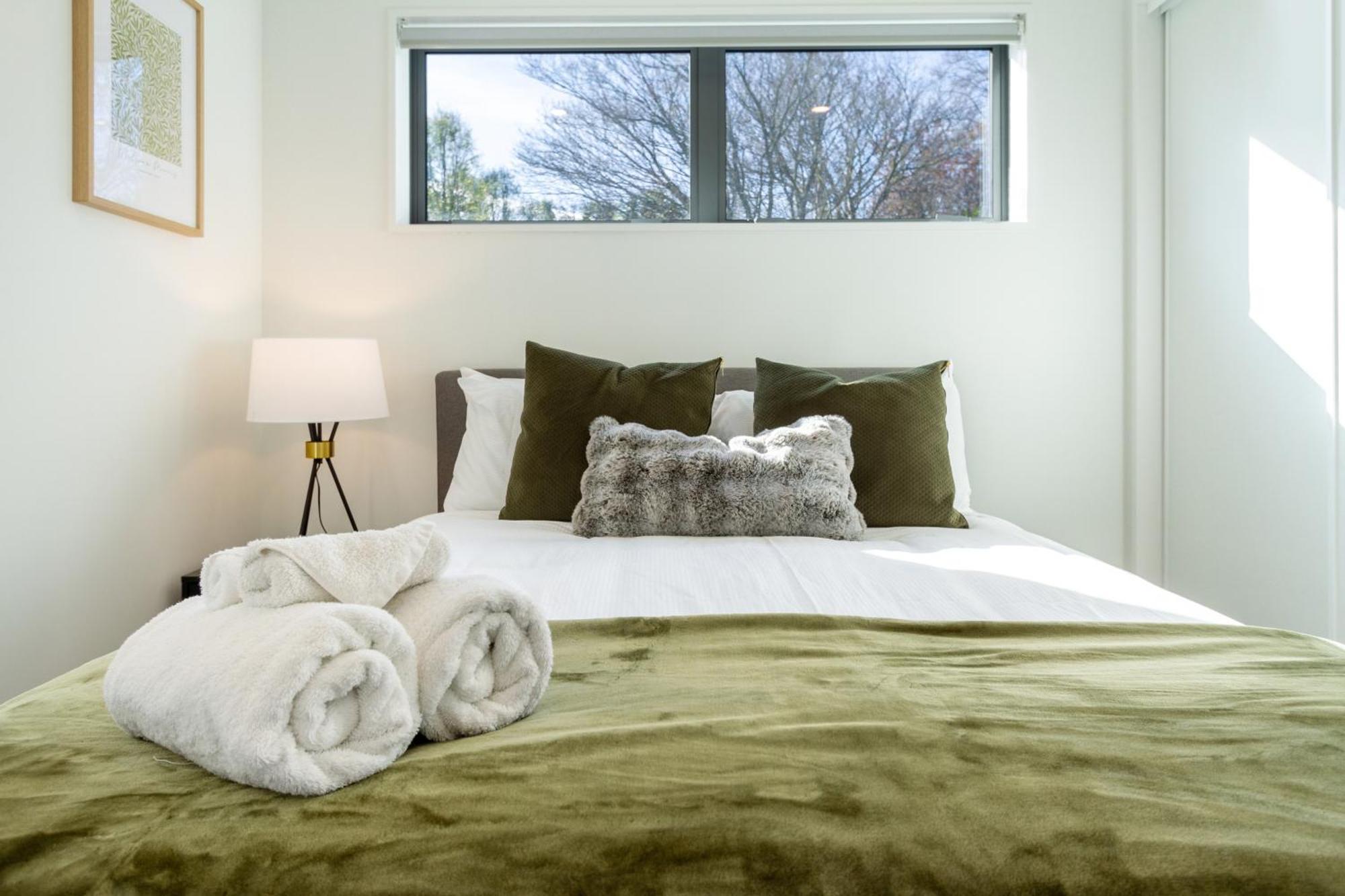 Apartment Park And 4br Townhouse Near Avon River Christchurch