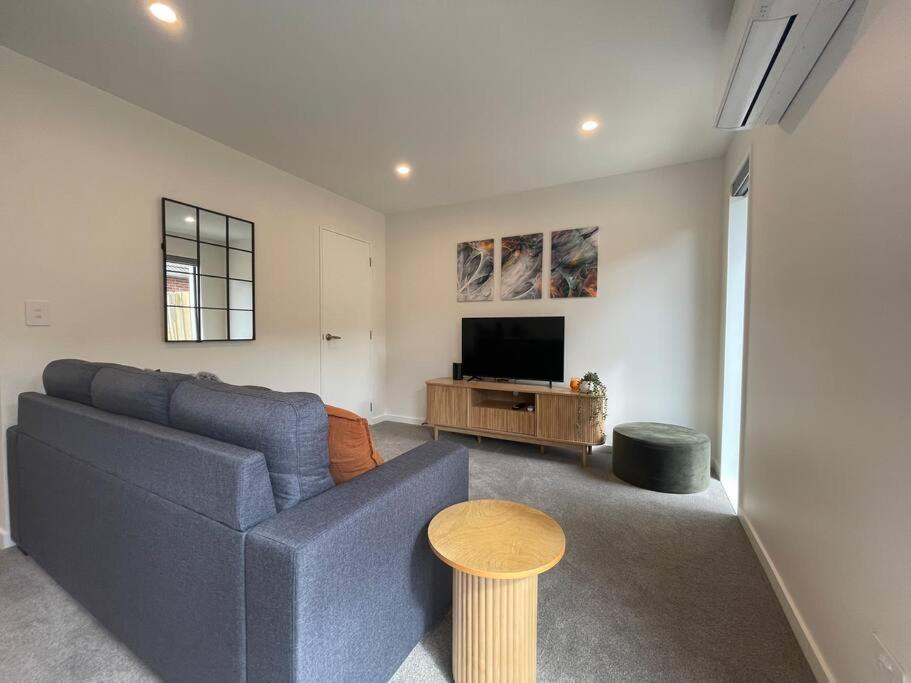New And Serene Two Bedroom Townhouse Close To Cbd * Christchurch