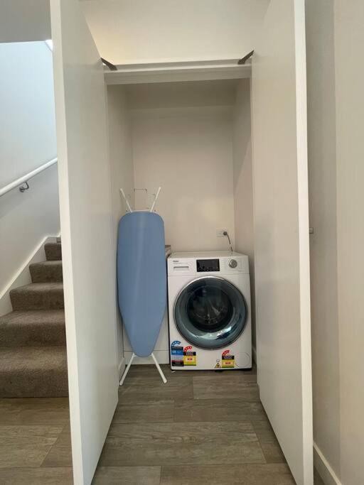 New And Serene Two Bedroom Townhouse Close To Cbd * Christchurch