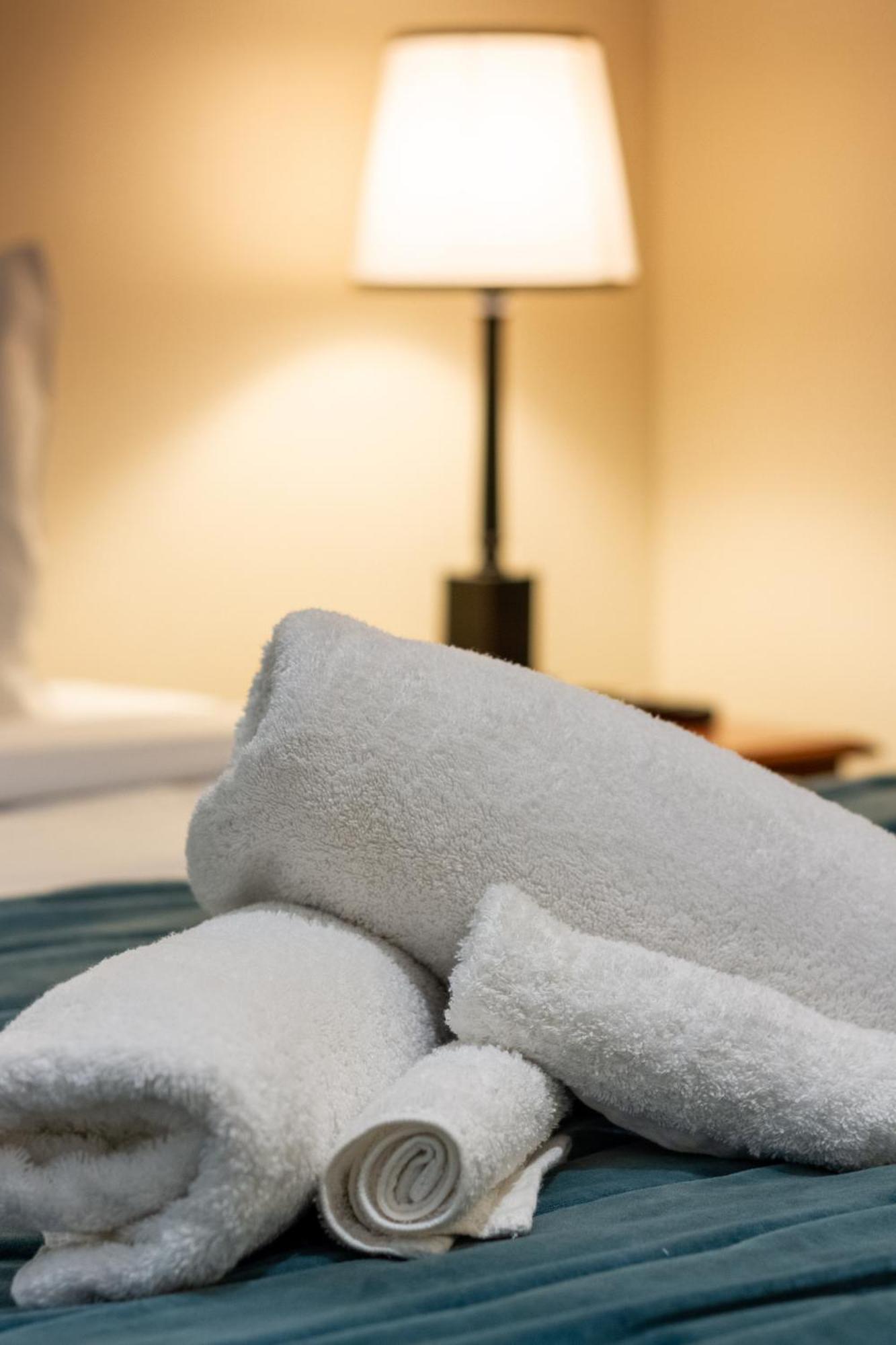 Beauty In The Cbd - 1bed Free Parking Pool Apartamento *