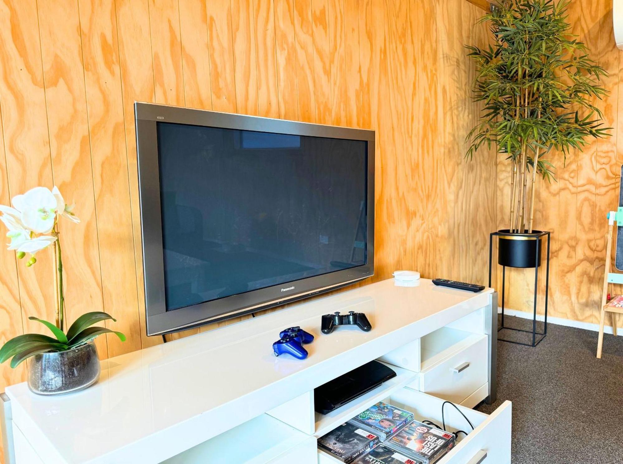 Apartment Private Family Retreat, Sleeps 8