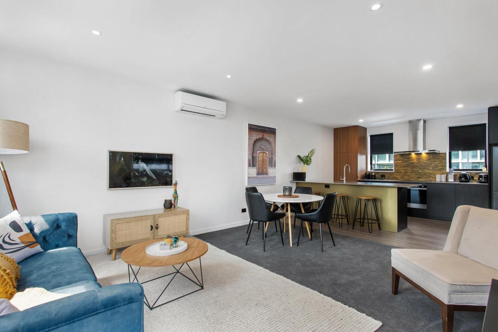 Simply The Cbd 3 Mins Garage Apartment