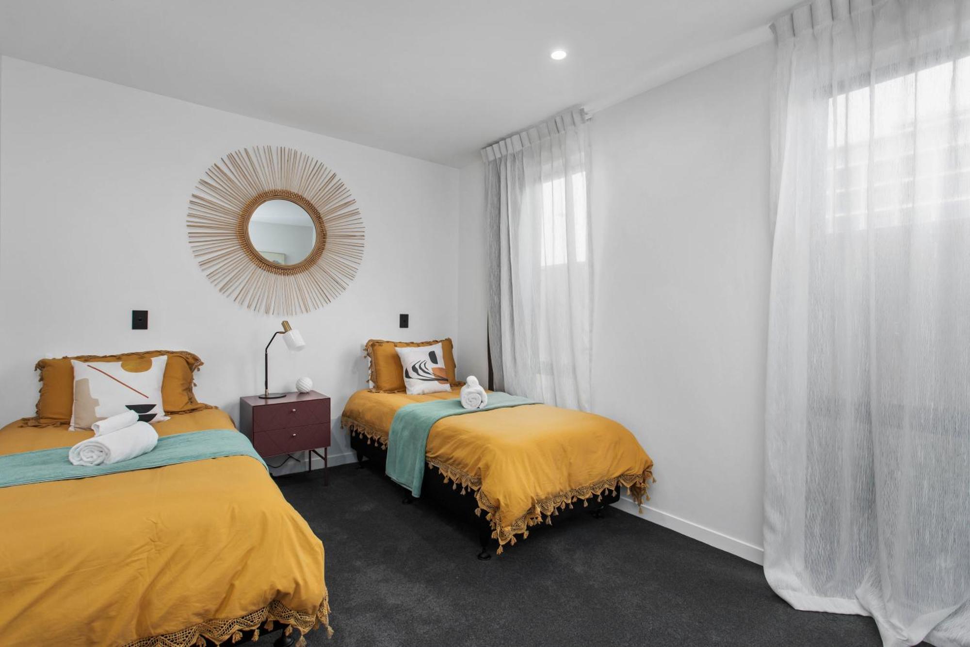 Simply The Cbd 3 Mins Garage Apartment *
