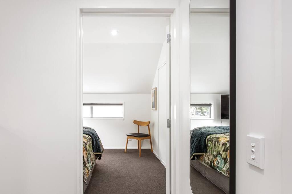 Apartment Convenient Urban Townhouse 2 Carparks Available