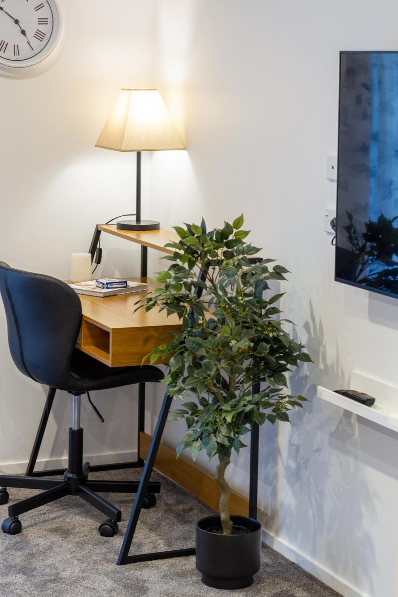 Ground Floor - Wilmer Street, Office Space Apartment Christchurch