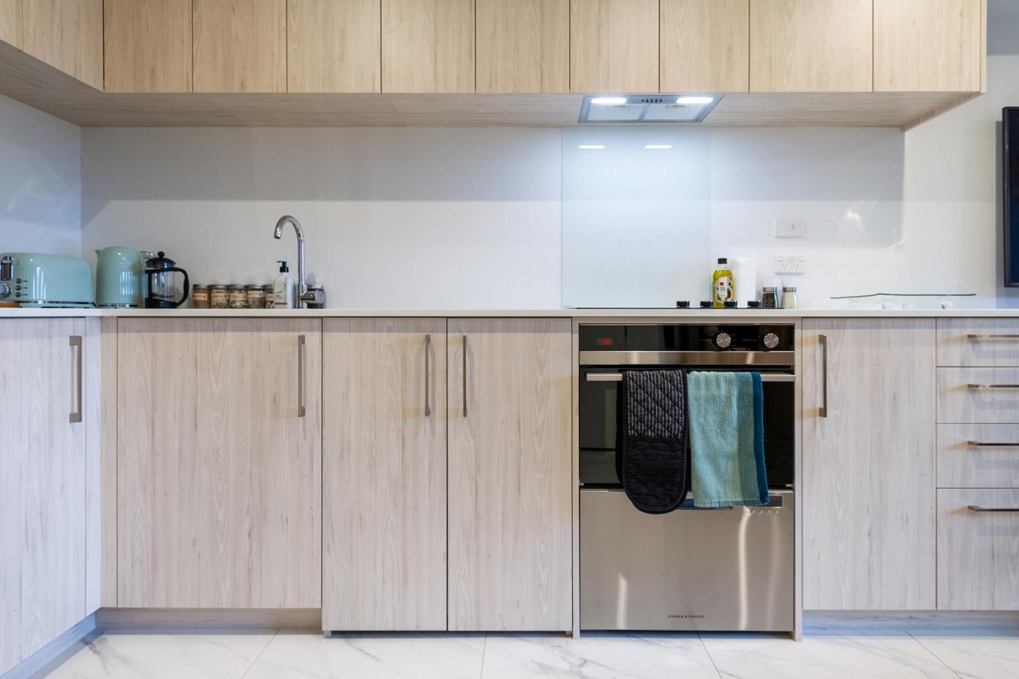 Apartment Trendy Ground Floor - Central, Cafes Christchurch