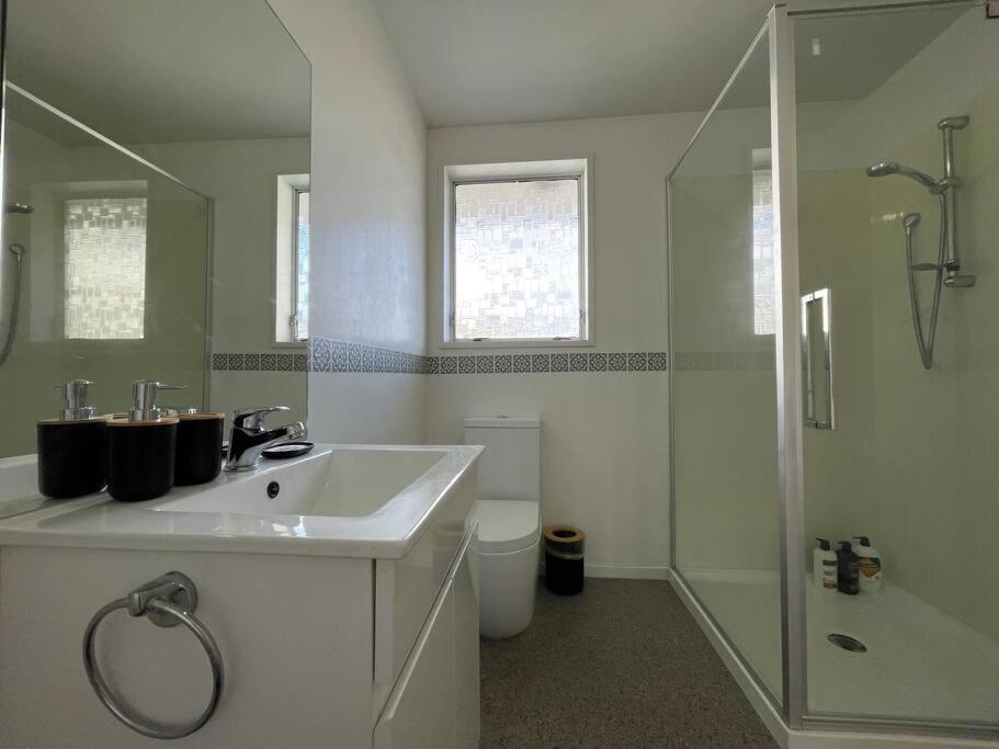 Cosy And Stylish Single Level 2 Bed Near Cbd