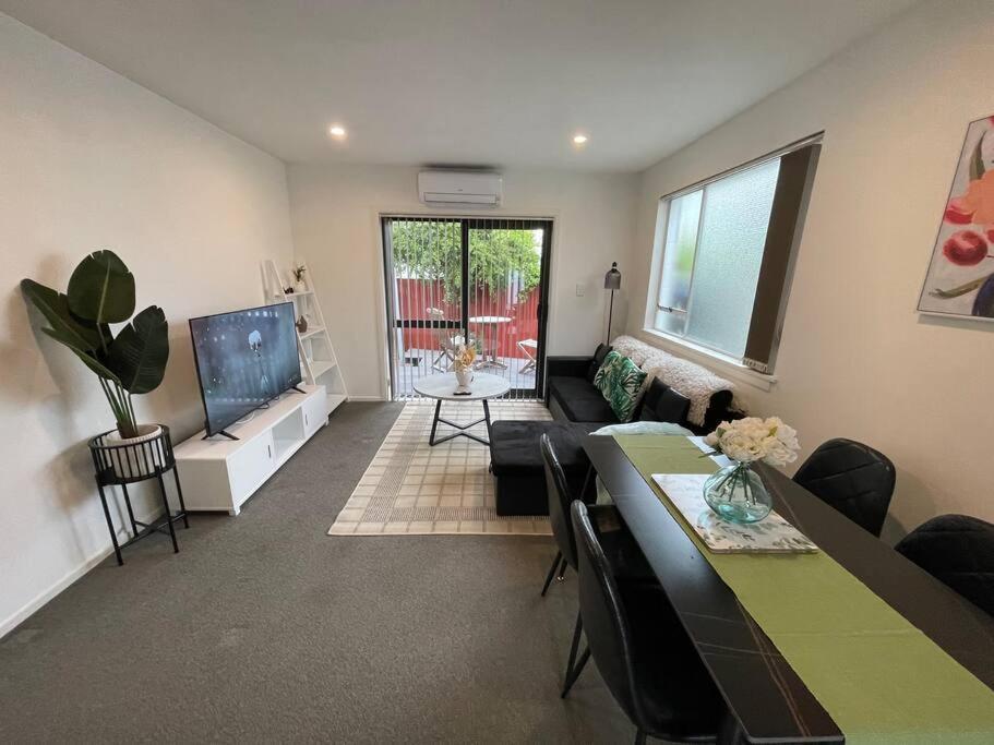 Cosy And Stylish Single Level 2 Bed Near Cbd Holiday home