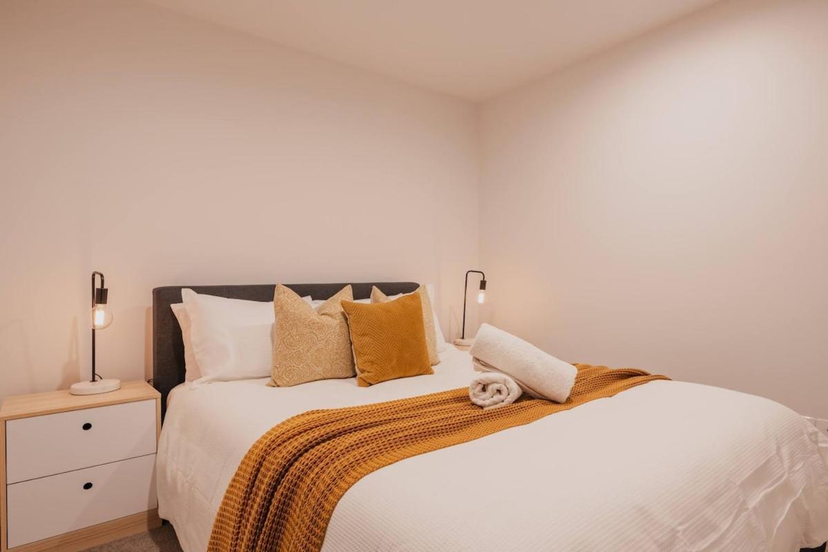 Serene Spaces On Tuam - 2 Bedroom * Christchurch