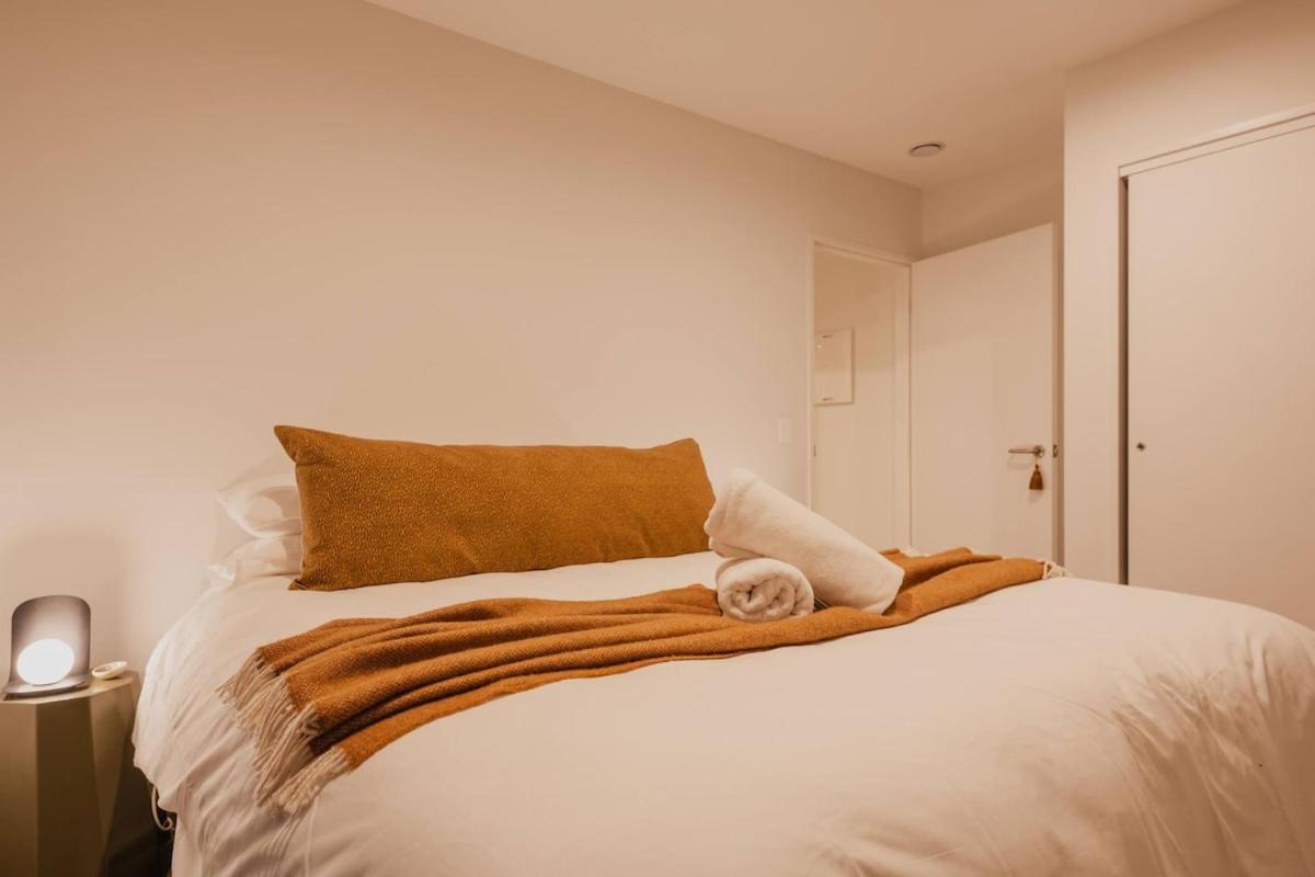 Bright & Airy On Tuam - 2bedroom *