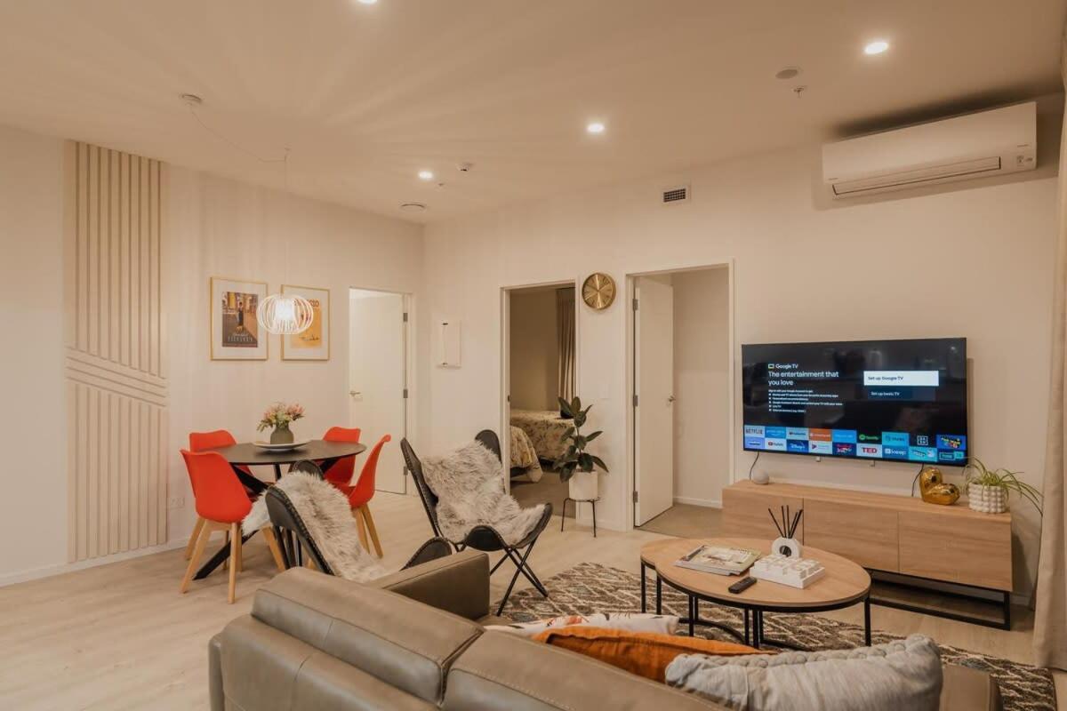 Tuam On Sleeps 5 Apartment Christchurch