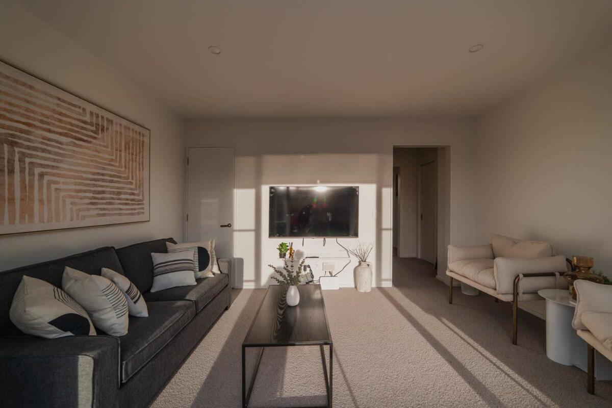 Garden View 2-bedroom Getaway In Holiday home Christchurch