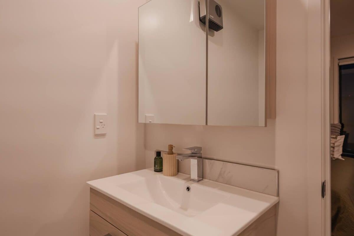 Apartment Your Stylish Retreat In The Heart Of The