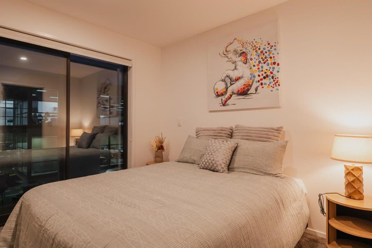 Your Stylish Retreat In The Heart Of The Apartment Christchurch
