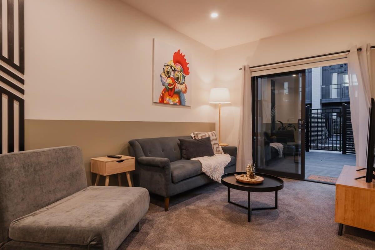 Your Stylish Retreat In The Heart Of The Apartment Christchurch