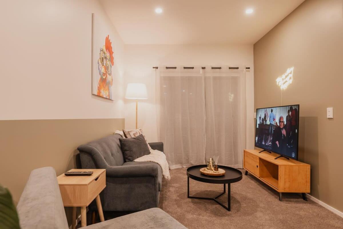 Your Stylish Retreat In The Heart Of The Apartment