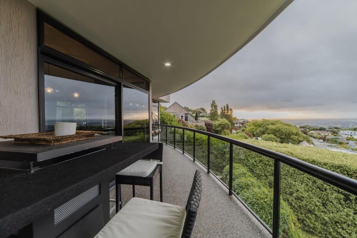Holiday home Million Dollar Views - Sleeps 12 *