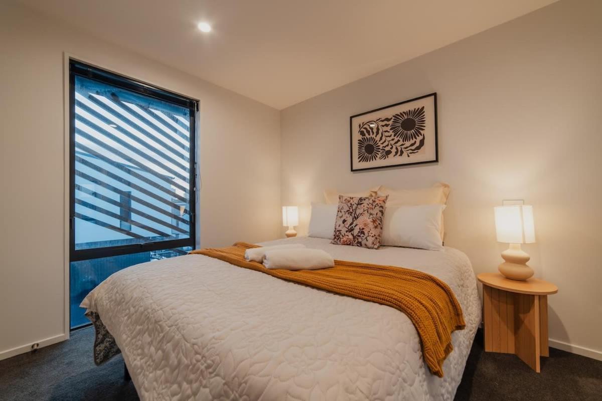 Triple Treat On Fitzgerald - Your 3-br Getaway Holiday home Christchurch