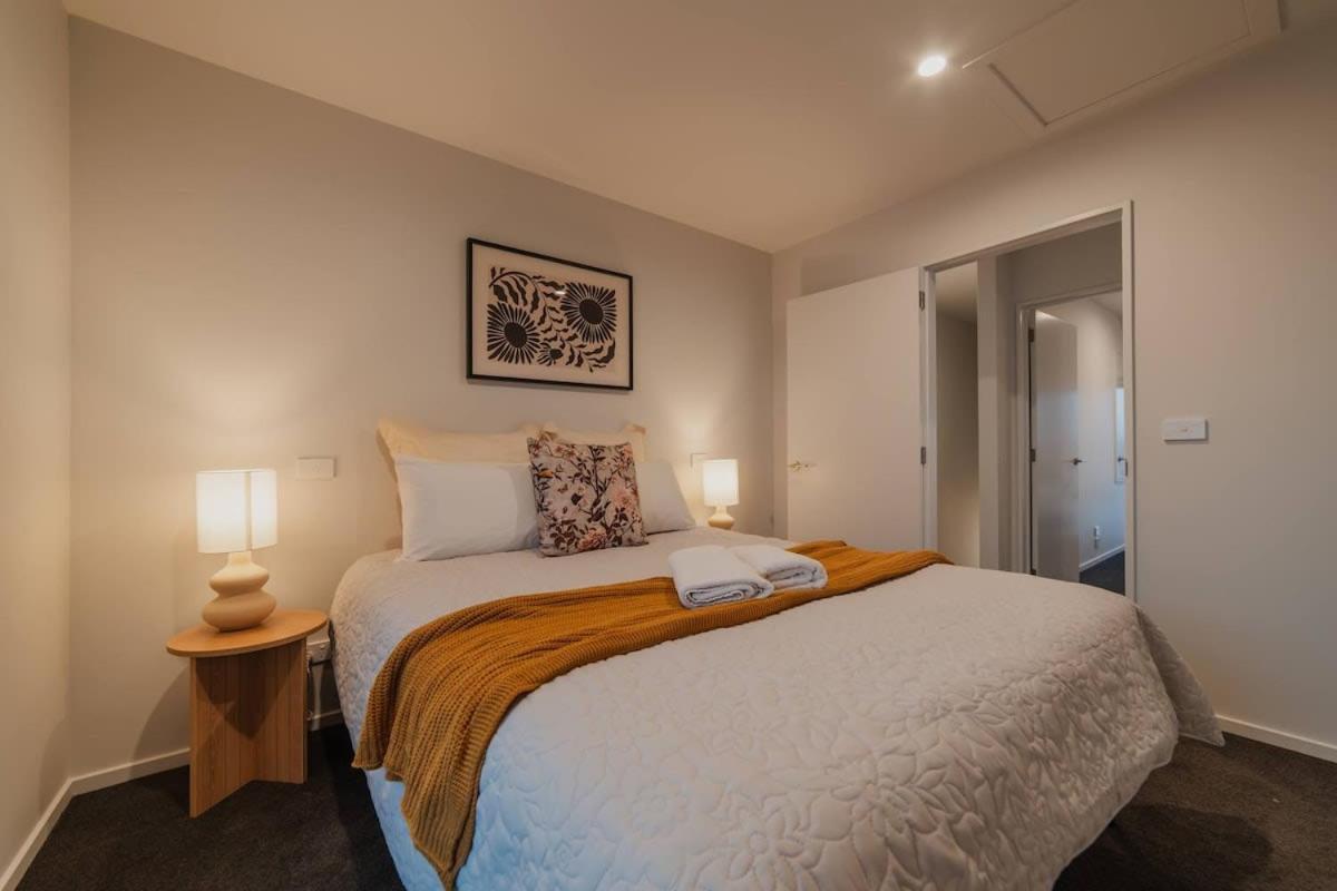 Triple Treat On Fitzgerald - Your 3-br Getaway * Christchurch