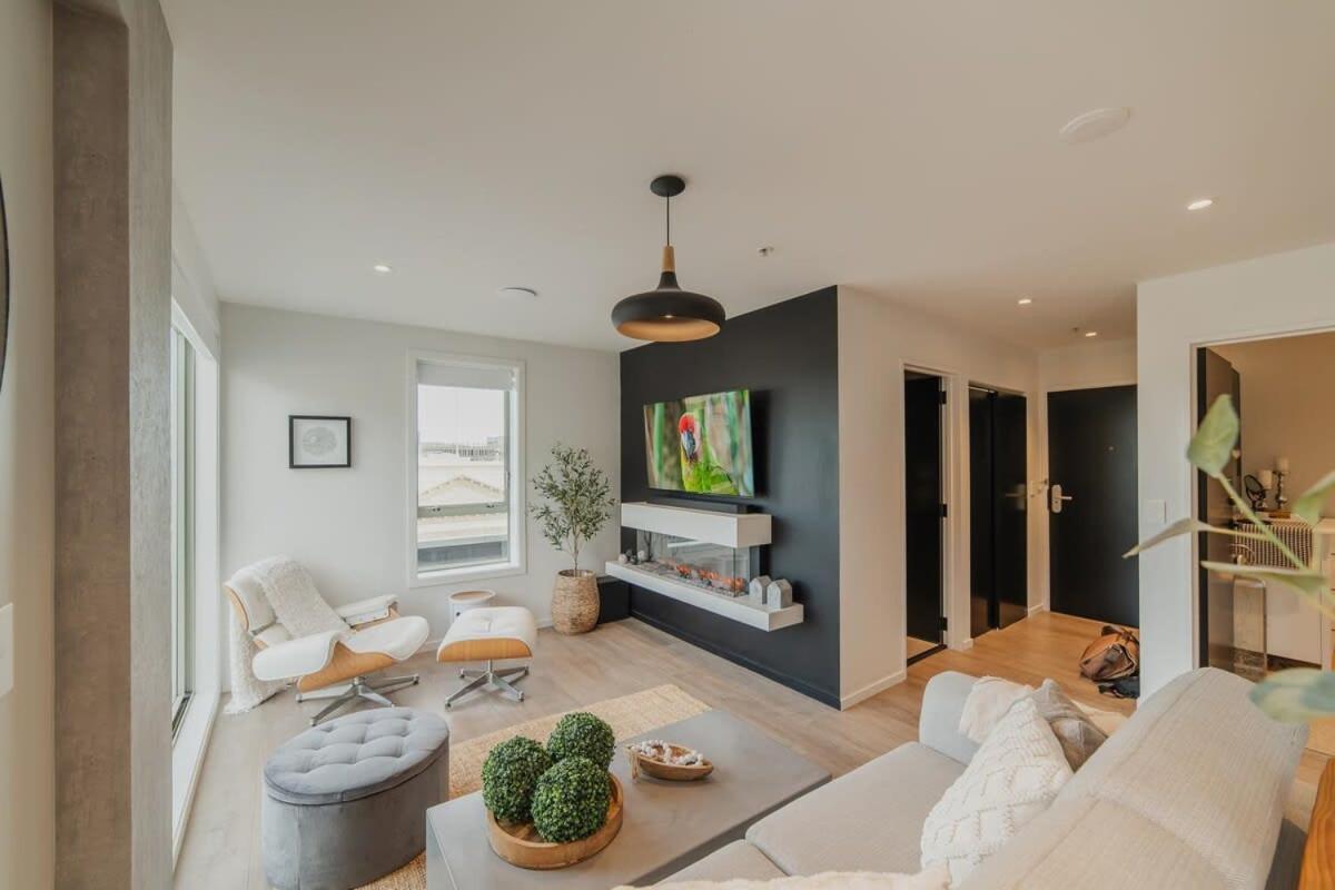 Apartment Penthouse Perfection - 2br Elegance On Worcester St *