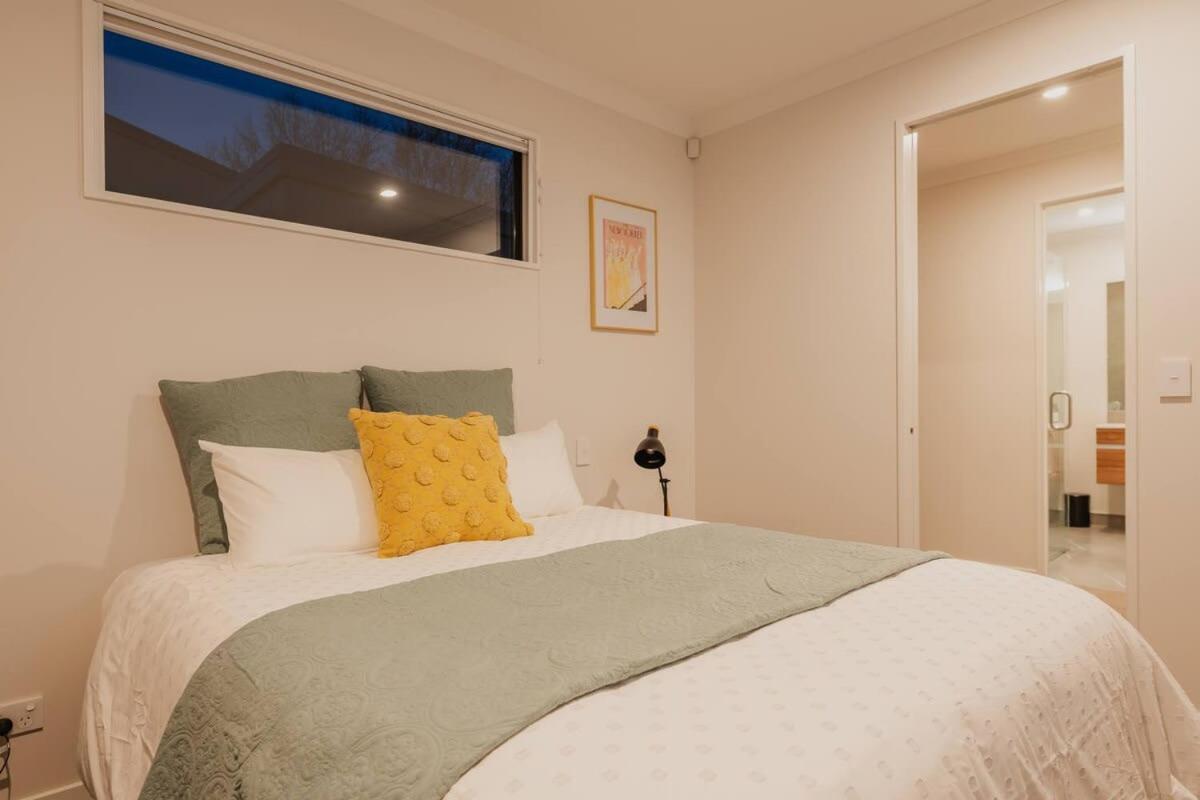 Elegant 3br On Mustang Avenue Holiday home *