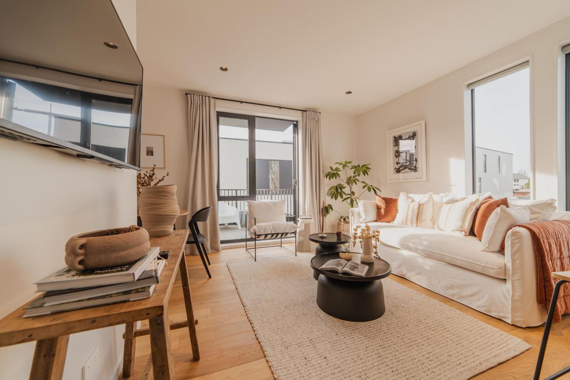 Chic And Contemporary Living At Cambridge Terrace Christchurch