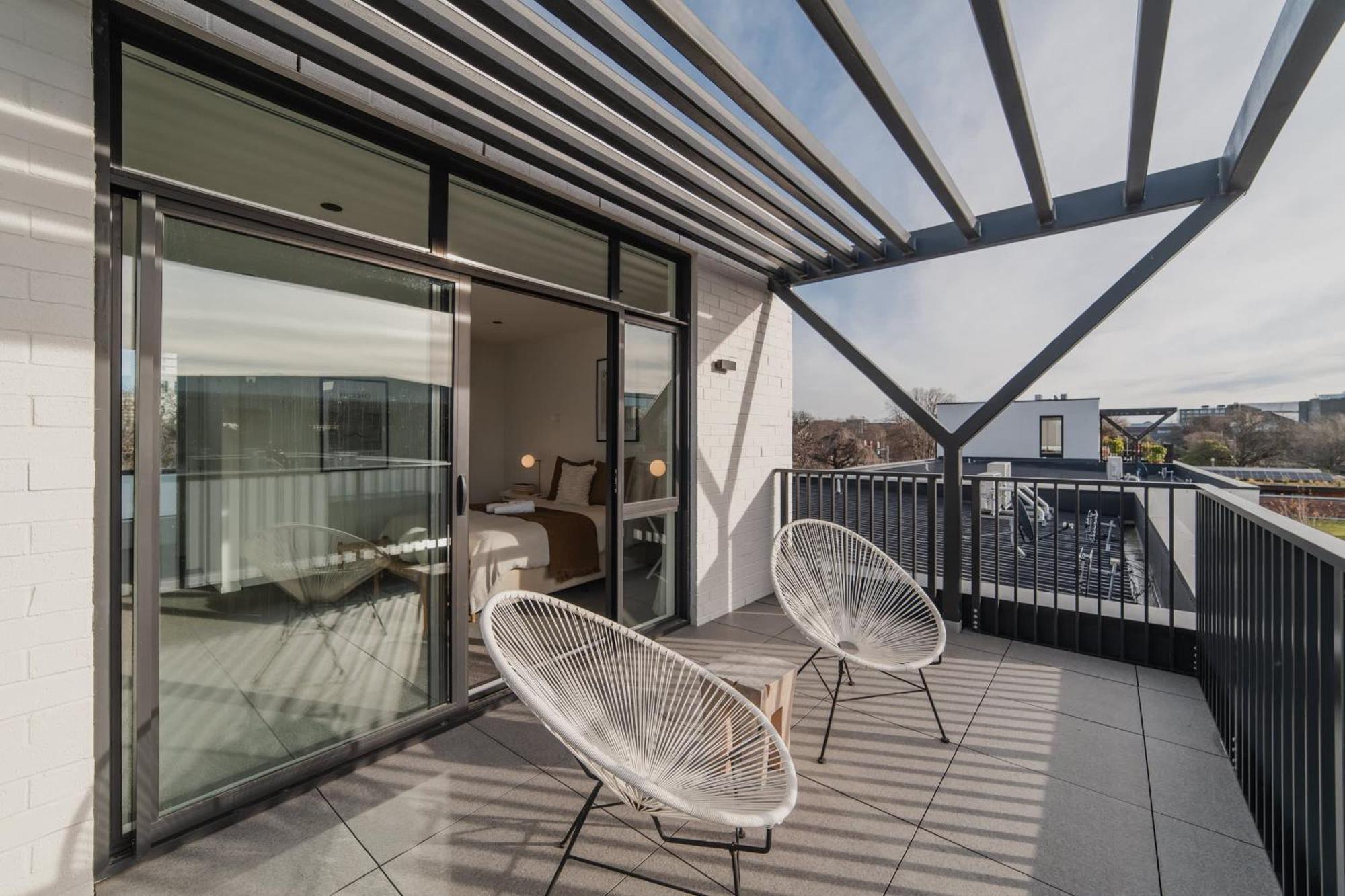 Chic And Contemporary Living At Cambridge Terrace
