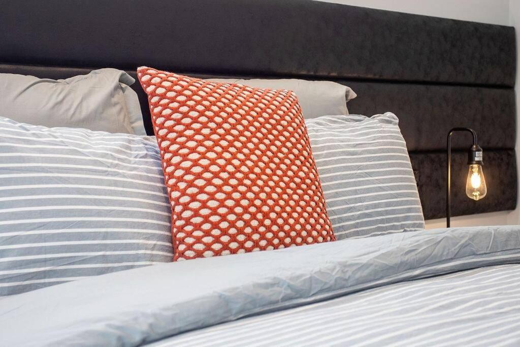 Luxury Sunny Warm Cbd At Doorstep Apartment Christchurch