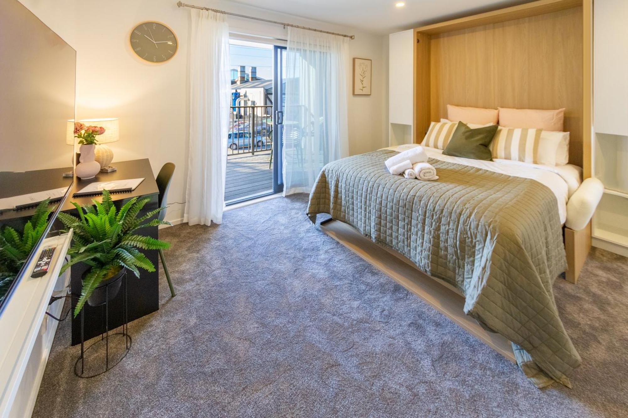 Apartment Luxury With Balcony - Close To Supermarket *