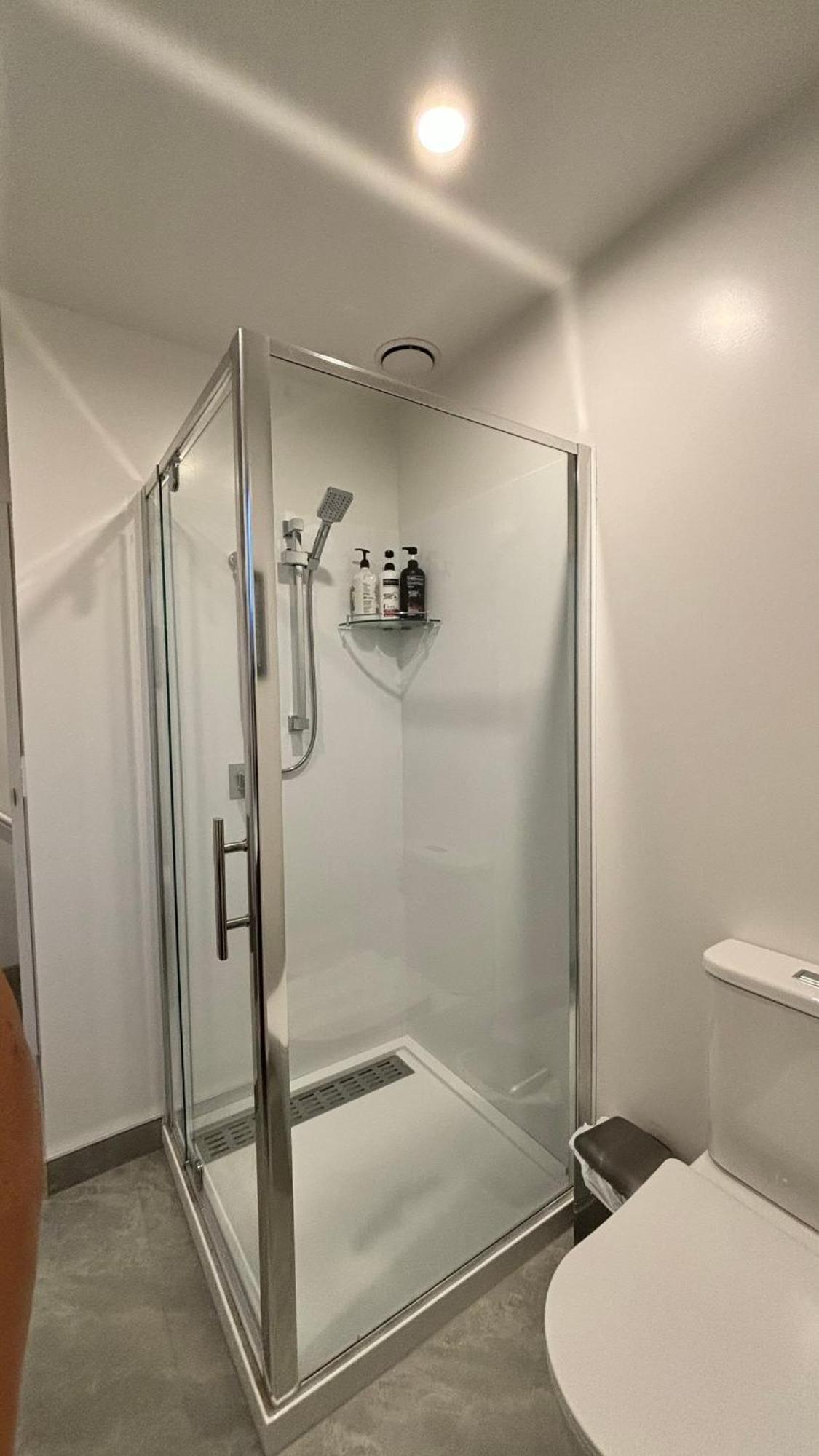 Close To And - Modern With Garage Apartment *