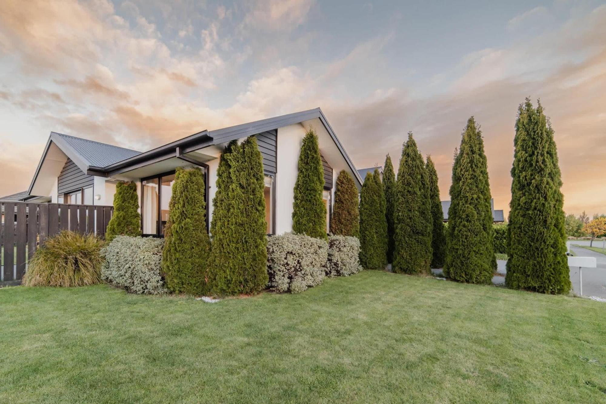 Sunlit Sanctuary With Private Patio In Wigram Holiday home *