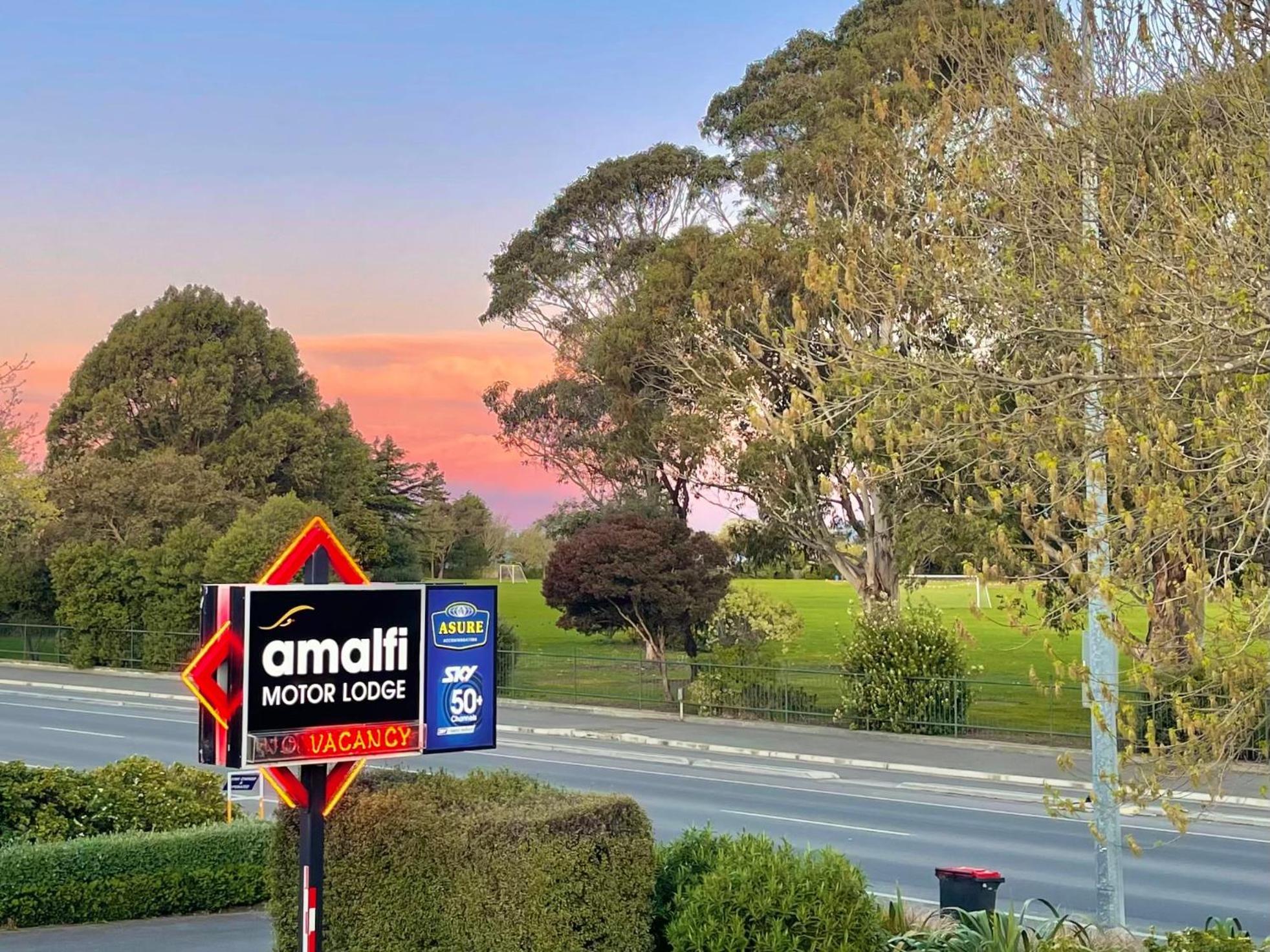 Amalfi Motor Motel 4*