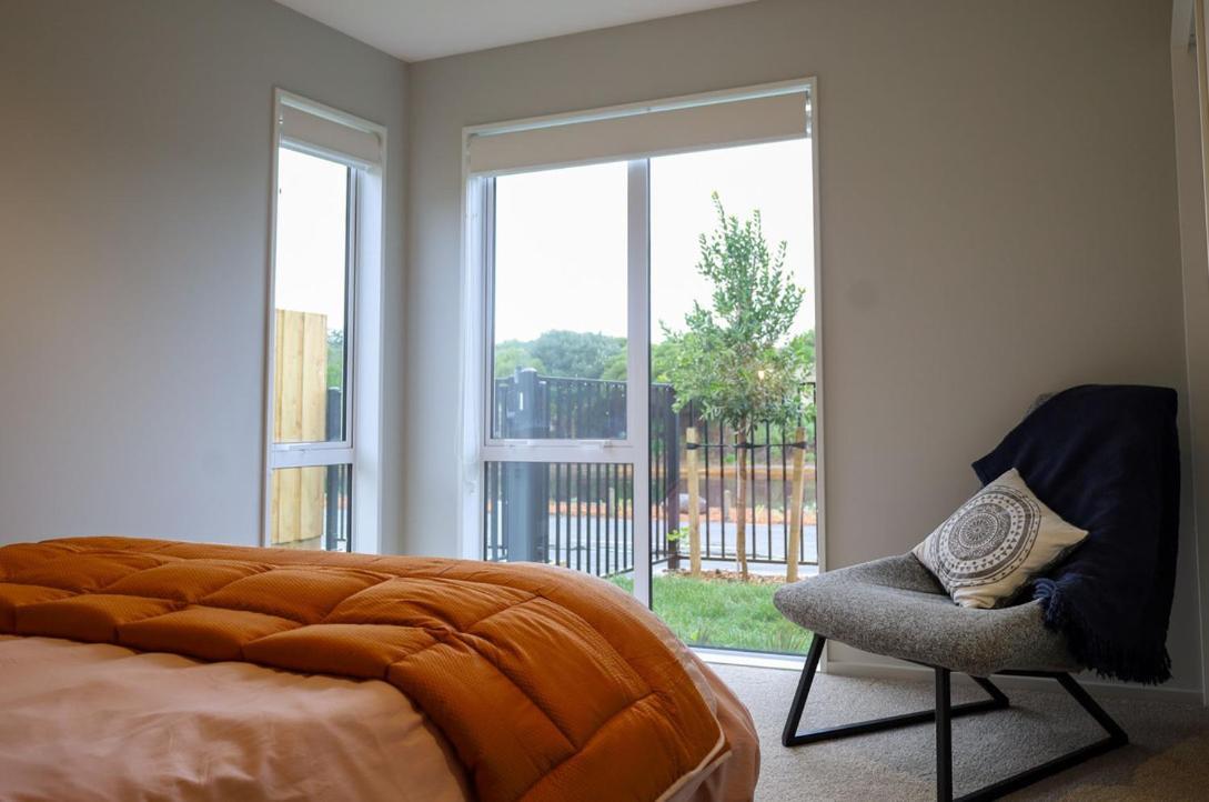 New Brighton Pier Retreat - Bed & Breakfast