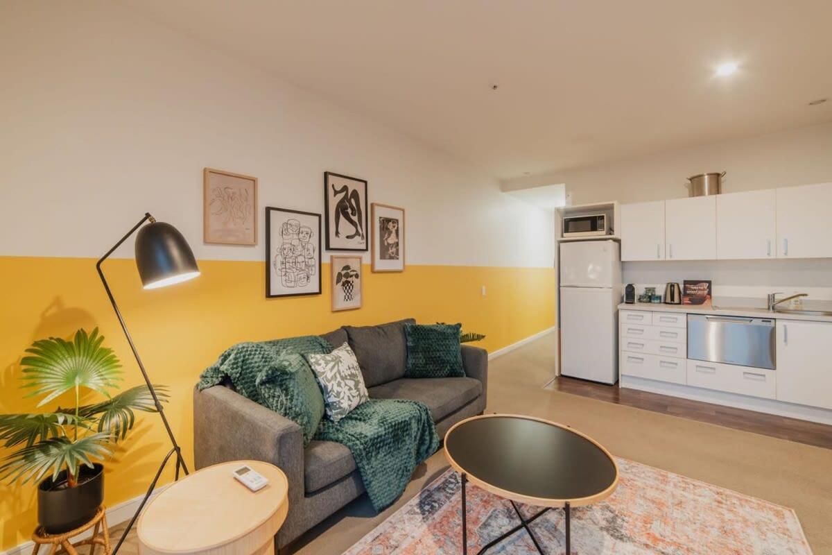 Linwood Luxe Your Elegant 1br Oasis On Cashel Apartment Christchurch