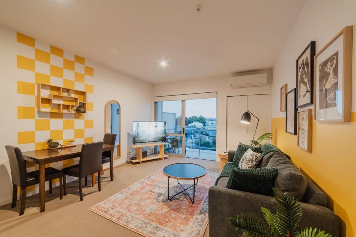 Linwood Luxe Your Elegant 1br Oasis On Cashel
