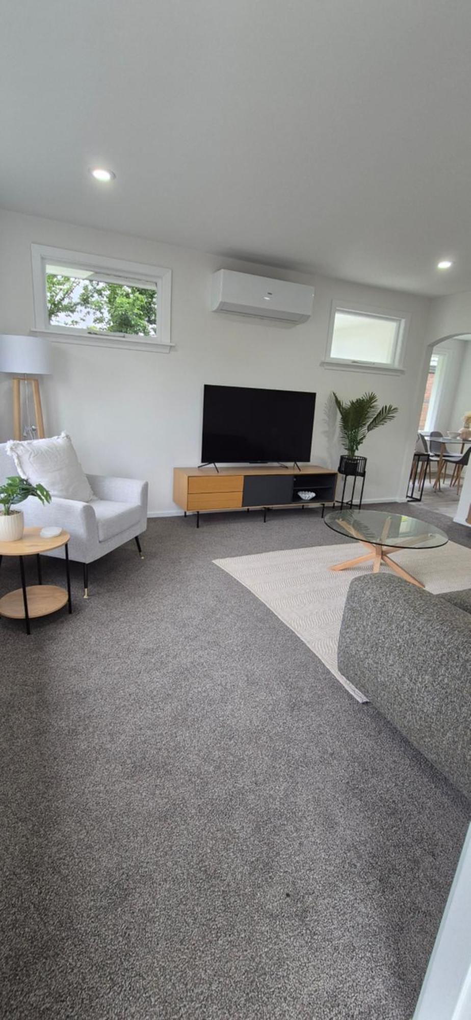 Family Friendly - Between The & Airport Holiday home Christchurch