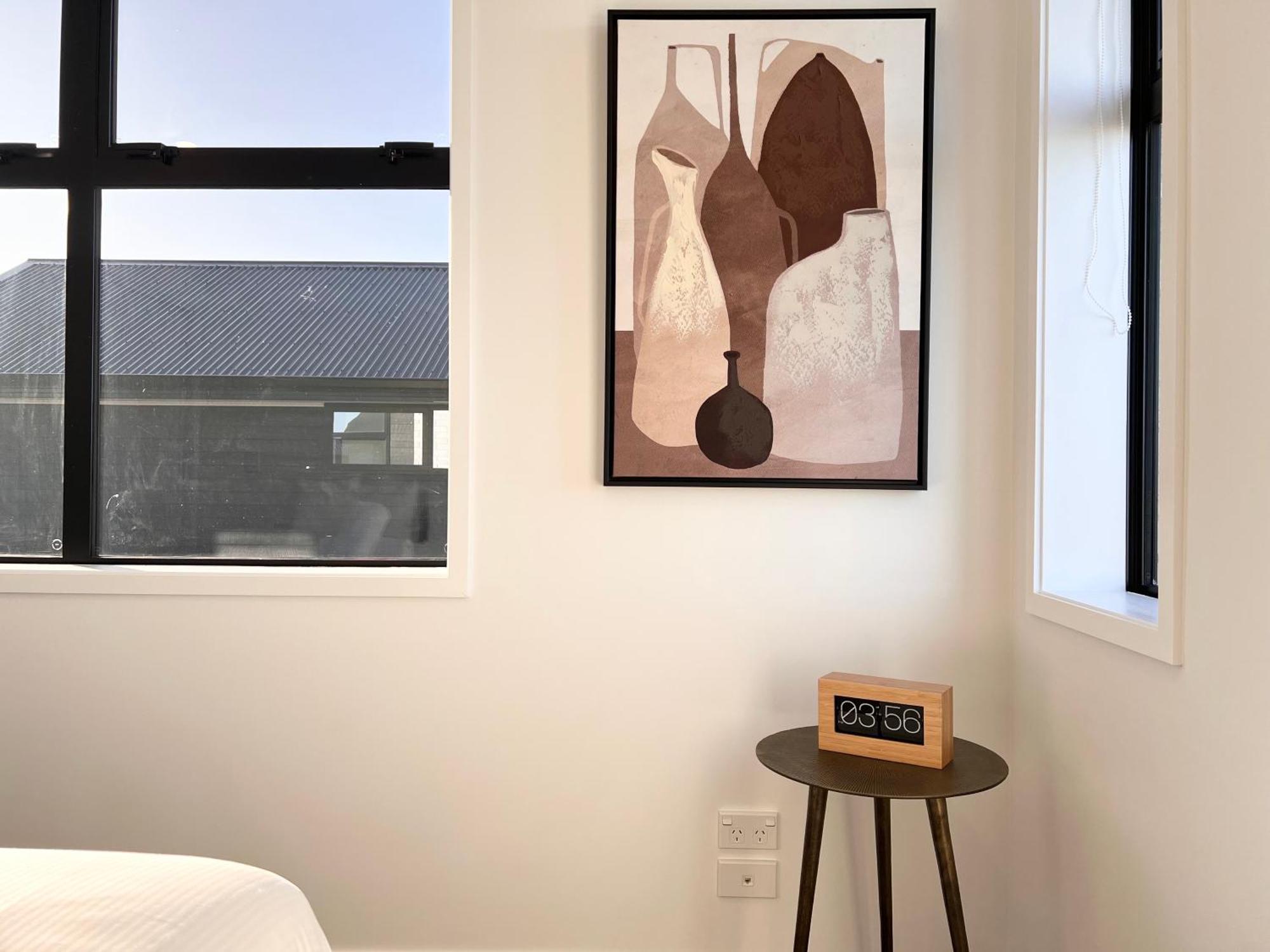 Incredible Luxury 3 Floors Townhouse High Ceiling Christchurch