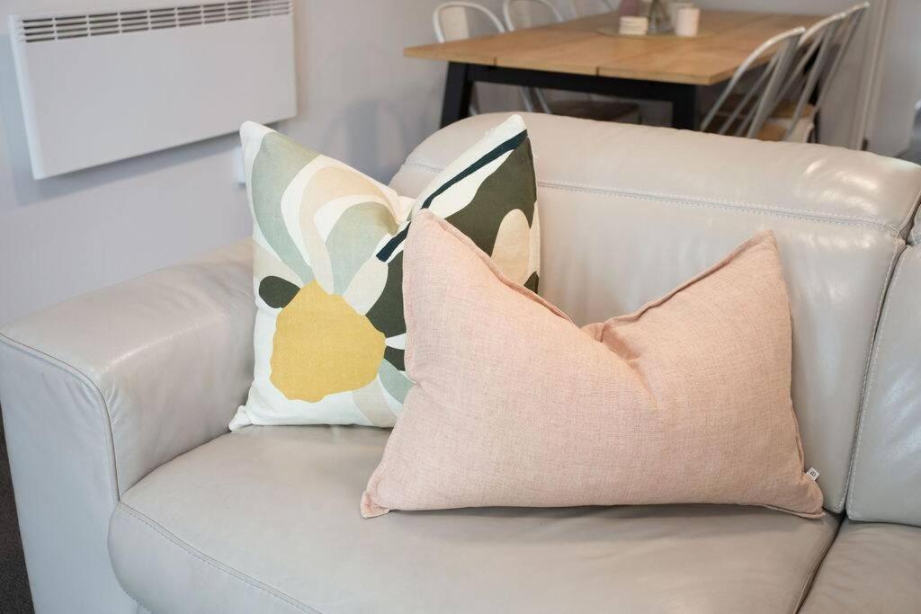 Warm And Inviting - Free Carpark Apartment Christchurch