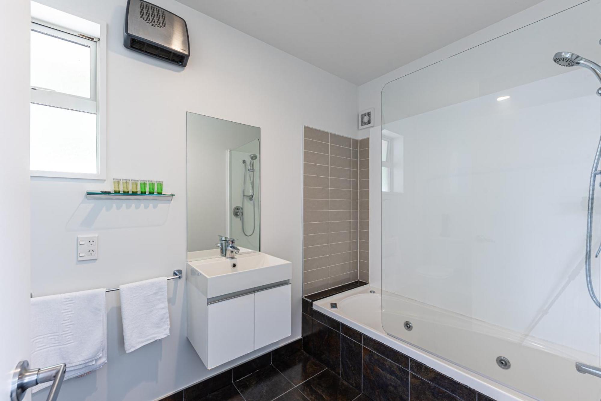 315 Riccarton Motel