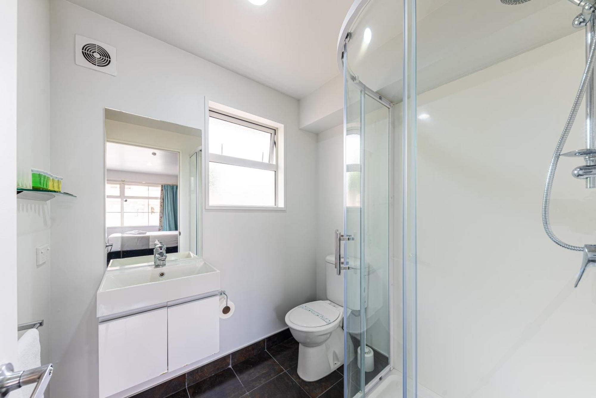 315 Riccarton