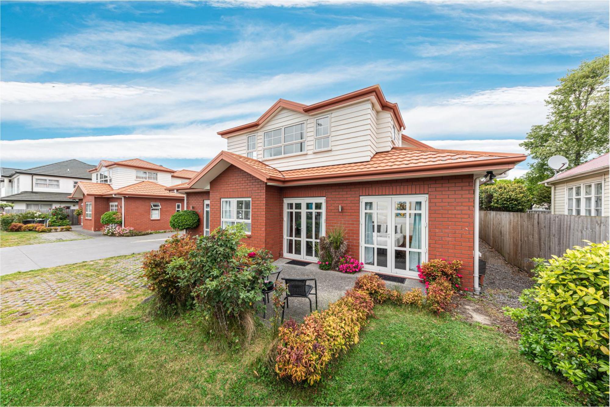 315 Riccarton